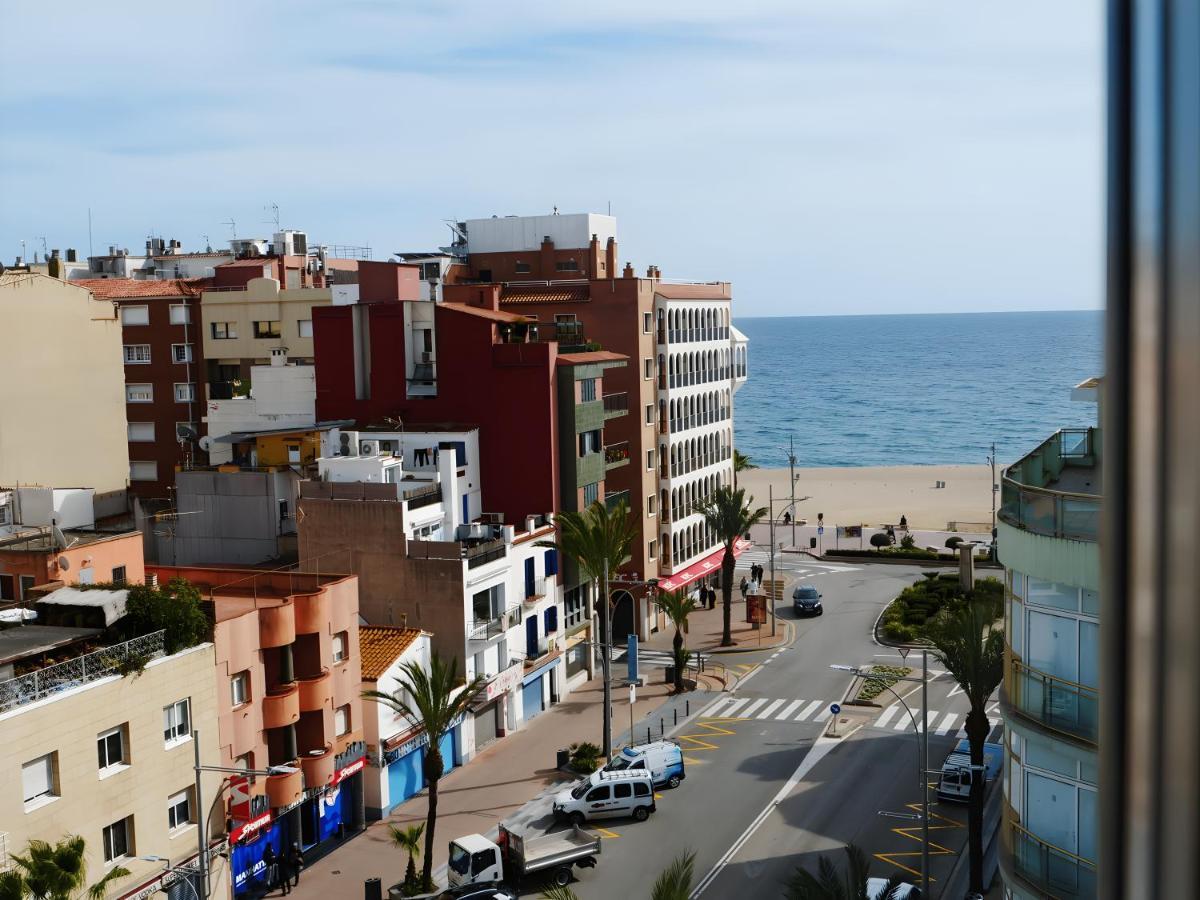 Marina Beach Apartaments Lloret de Mar Dış mekan fotoğraf